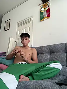 Snapshot of johnny_blake_ chatting on 02.18.26 johnny blake online show from 02.18.26