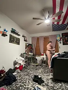 Snapshot of SassynNatty chatting on 02.14.26 SassynNatty online show from 02.14.26