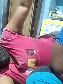 Snapshot of divyasree1431 chatting on 01.12.26 divyasree1431 online show from 01.12.26