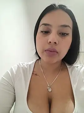 Snapshot of Angelmoon04 chatting on 01.16.26 Angelmoon04 online show from 01.16.26