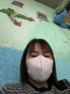 Snapshot of July-love chatting on 02.13.26 July-love online show from 02.13.26