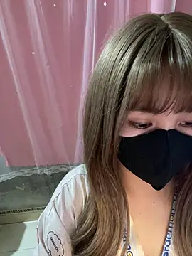 Snapshot of -Violet-t chatting on 03.15.26 -Violet-t online show from 03.15.26