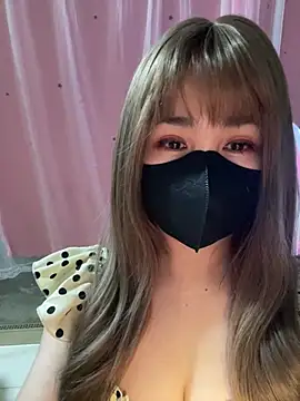 Snapshot of -Violet-t chatting on 03.15.26 -Violet-t online show from 03.15.26
