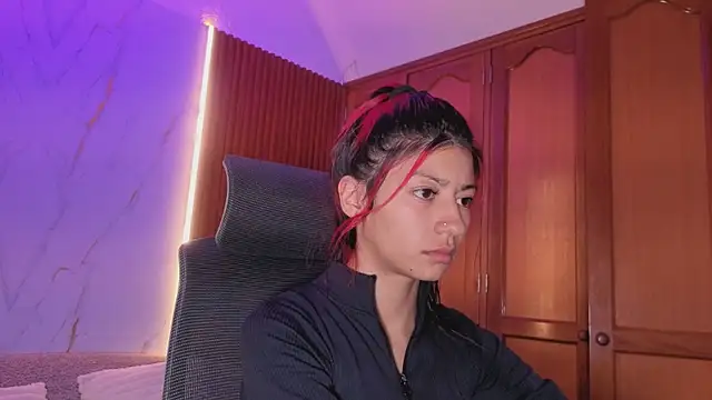 dulcetorresvg online show from 04.11.26