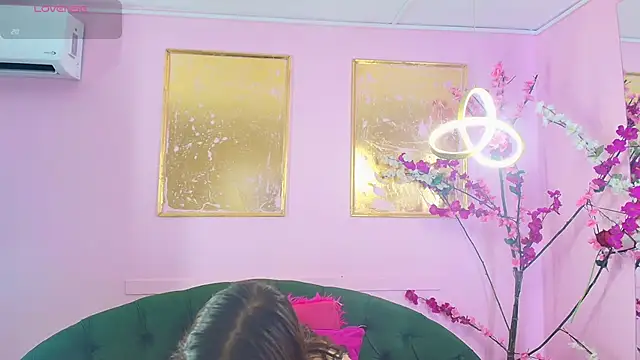 Snapshot of minniesofi chatting on 01.12.26 minniesofi online show from 01.12.26