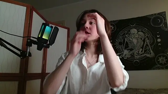 Snapshot of Mysterious_Toy chatting on 02.05.26 Mysterious Toy online show from 02.05.26