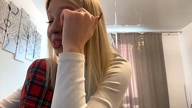 Snapshot of DozyLagging chatting on 01.13.26 DozyLagging online show from 01.13.26