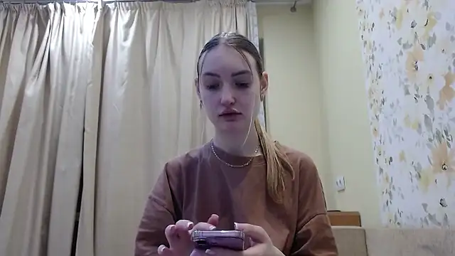 Snapshot of Eva_Harris chatting on 01.10.26 Eva Harris online show from 01.10.26