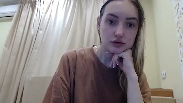 Snapshot of Eva_Harris chatting on 01.12.26 Eva Harris online show from 01.12.26