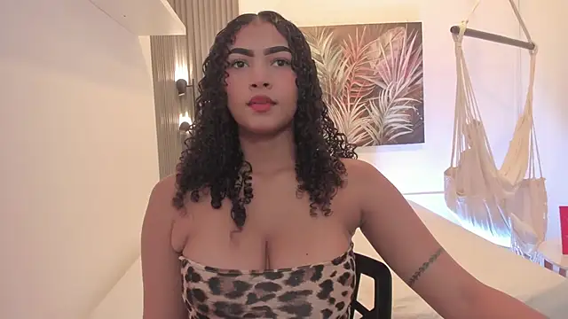 Snapshot of ailann_ chatting on 02.12.26 ailann online show from 02.12.26