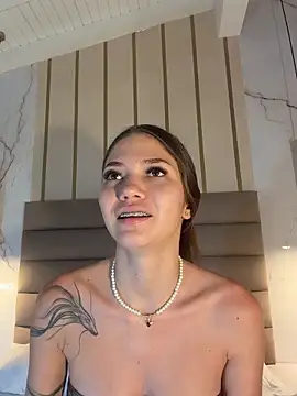 EmmaJhoons online show from 03.26.26