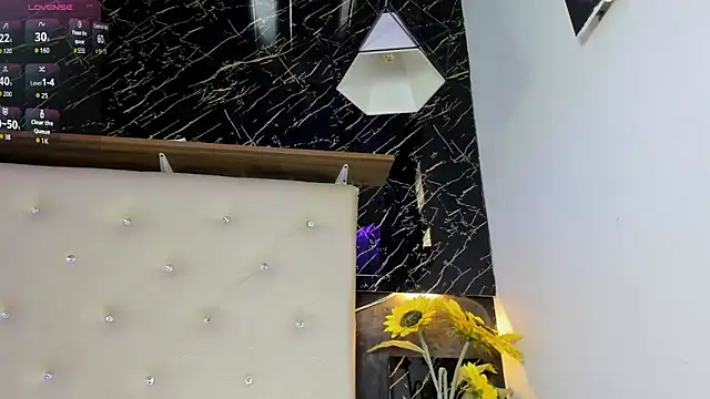 Renata blue online show from 02.25.26