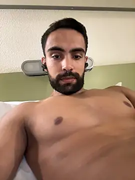 Snapshot of sergioreisxd chatting on 05.16.26 sergioreisxd online show from 05.16.26