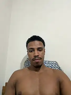 Snapshot of LorenzoBlack27 chatting on 06.10.26 LorenzoBlack27 online show from 06.10.26