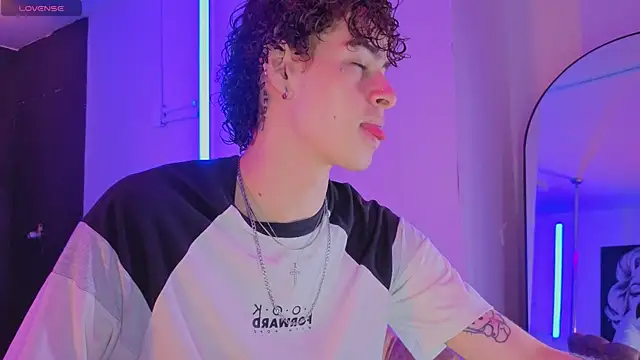 nova salvatore online show from 04.15.26