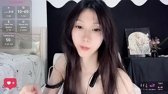 Snapshot of Queenbb88 chatting on 07.12.26 Queenbb88 online show from 07.12.26