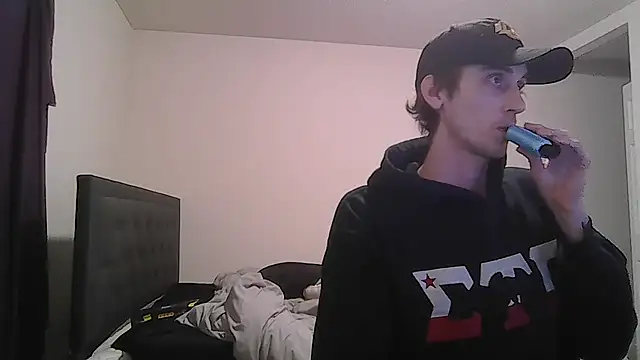 Snapshot of maxryderr chatting on 05.27.26 maxryderr online show from 05.27.26