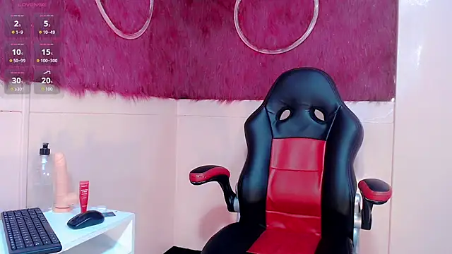 Isabella Kirk online show from 02.04.26