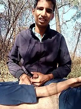 Snapshot of sahilcute1 chatting on 01.12.26 sahilcute1 online show from 01.12.26