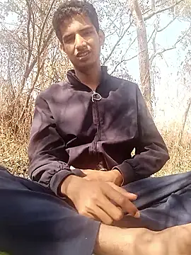 Snapshot of sahilcute1 chatting on 01.15.26 sahilcute1 online show from 01.15.26