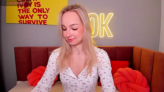 Snapshot of DaisyMellifluous chatting on 01.15.26 DaisyMellifluous online show from 01.15.26