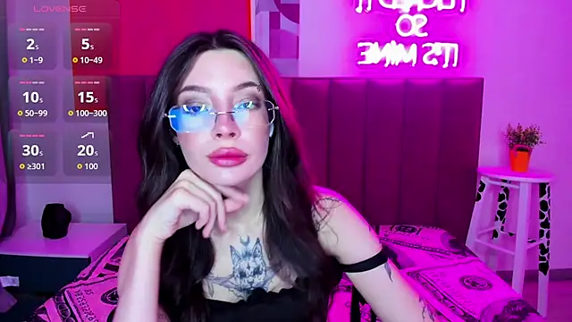 Snapshot of IvyDainty chatting on 07.04.26 IvyDainty online show from 07.04.26