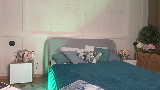  SilkyShadow  online show from 03.28.26