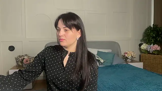  SilkyShadow  online show from 04.05.26