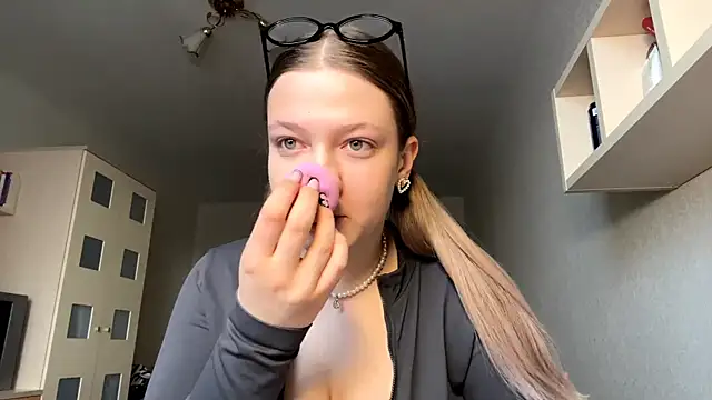 JammieMickiewicz online show from 03.06.26