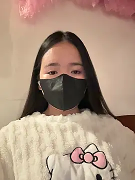 Gwen879 online show from 02.11.26