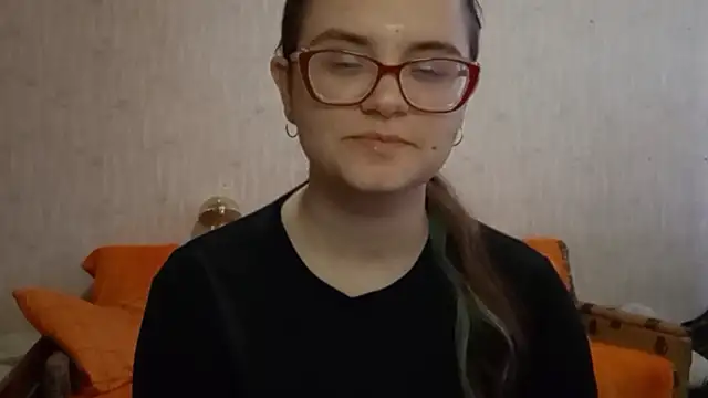 Snapshot of Miyabeee chatting on 02.06.26 Miyabeee online show from 02.06.26