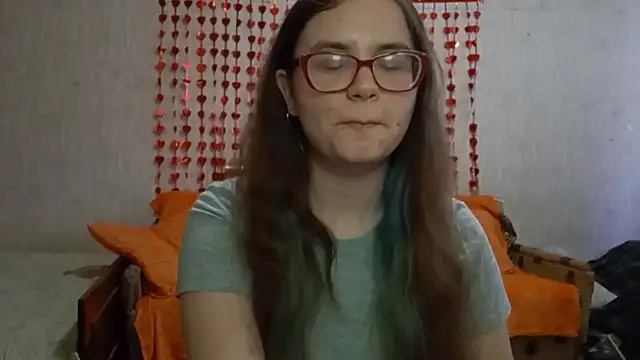 Snapshot of Miyabeee chatting on 02.10.26 Miyabeee online show from 02.10.26