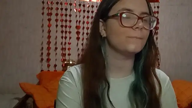 Snapshot of Miyabeee chatting on 02.13.26 Miyabeee online show from 02.13.26