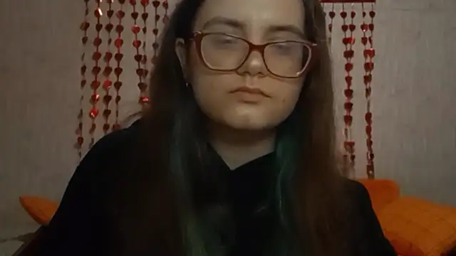 Snapshot of Miyabeee chatting on 02.17.26 Miyabeee online show from 02.17.26