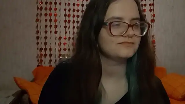 Snapshot of Miyabeee chatting on 02.18.26 Miyabeee online show from 02.18.26