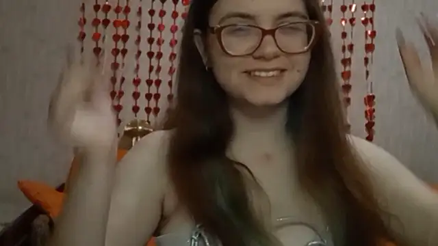 Snapshot of Miyabeee chatting on 02.24.26 Miyabeee online show from 02.24.26