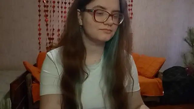 Snapshot of Miyabeee chatting on 03.01.26 Miyabeee online show from 03.01.26