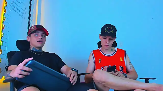 Thomas-Wil online show from 02.10.26