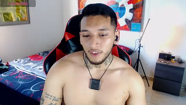 EvanVelvet online show from 02.25.26