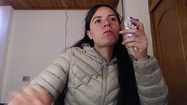 Snapshot of Shanel_Lozano chatting on 04.30.26 Shanel Lozano online show from 04.30.26