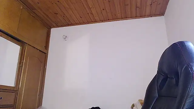 Snapshot of Shanel_Lozano chatting on 06.17.26 Shanel Lozano online show from 06.17.26