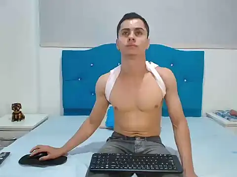 Snapshot of LeoMonnroe chatting on 01.17.26 LeoMonnroe online show from 01.17.26