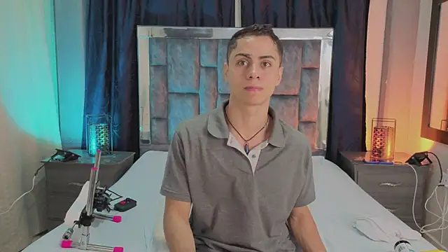 Snapshot of LeoMonnroe chatting on 02.22.26 LeoMonnroe online show from 02.22.26