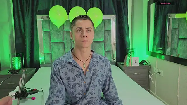 Snapshot of LeoMonnroe chatting on 03.06.26 LeoMonnroe online show from 03.06.26