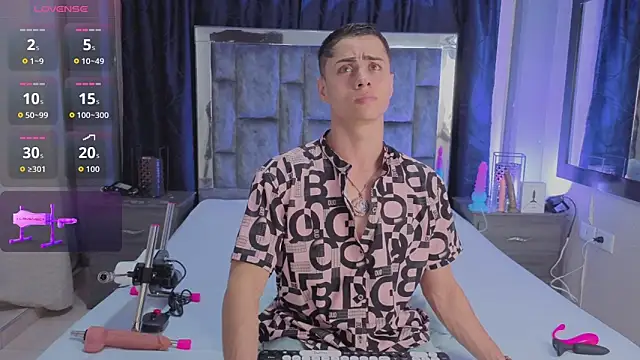 Snapshot of LeoMonnroe chatting on 03.31.26 LeoMonnroe online show from 03.31.26