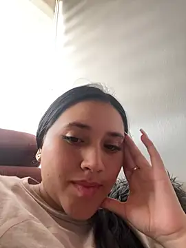 Veronica Wins  online show from 03.03.26