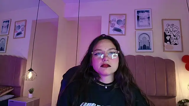 Hanabie  online show from 04.22.26