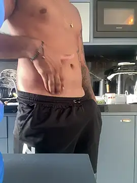 Snapshot of Gustavo17model chatting on 01.19.26 Gustavo17model online show from 01.19.26