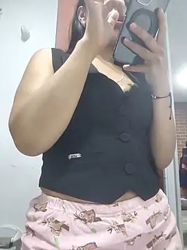 LunaRouuse  online show from 01.15.26