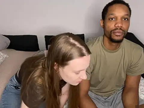 Snapshot of midnight_ballerina_ chatting on 05.01.26 midnight ballerina online show from 05.01.26